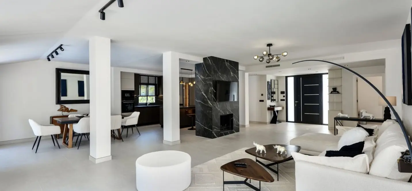 Long-term rent of detached villa in Puerto Banús 0