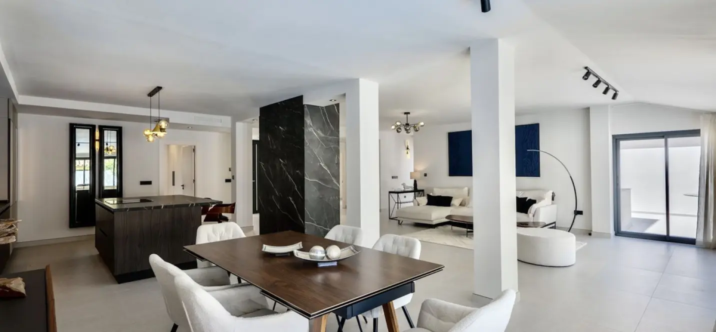 Long-term rent of detached villa in Puerto Banús 2