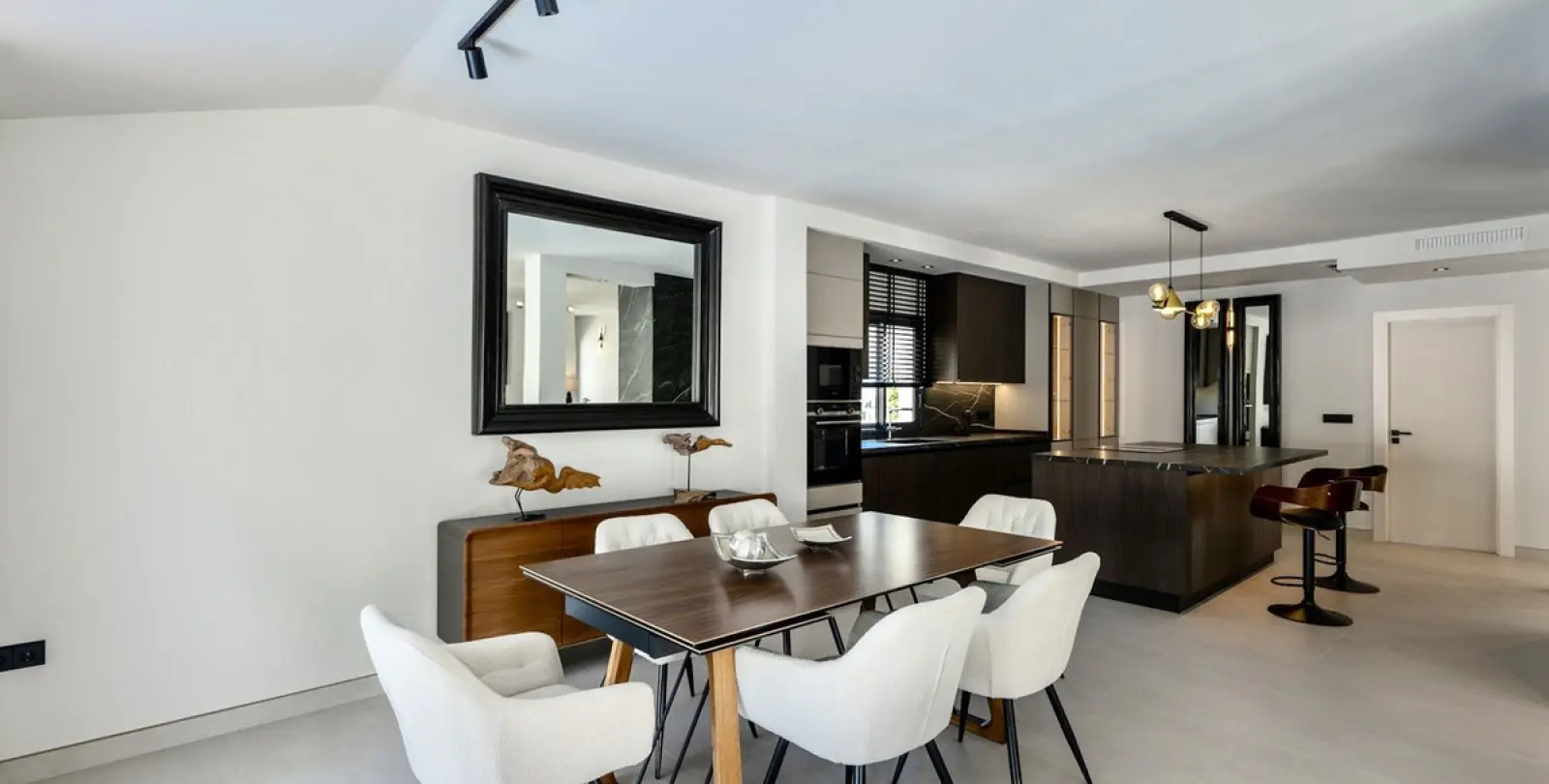 Long-term rent of detached villa in Puerto Banús 5