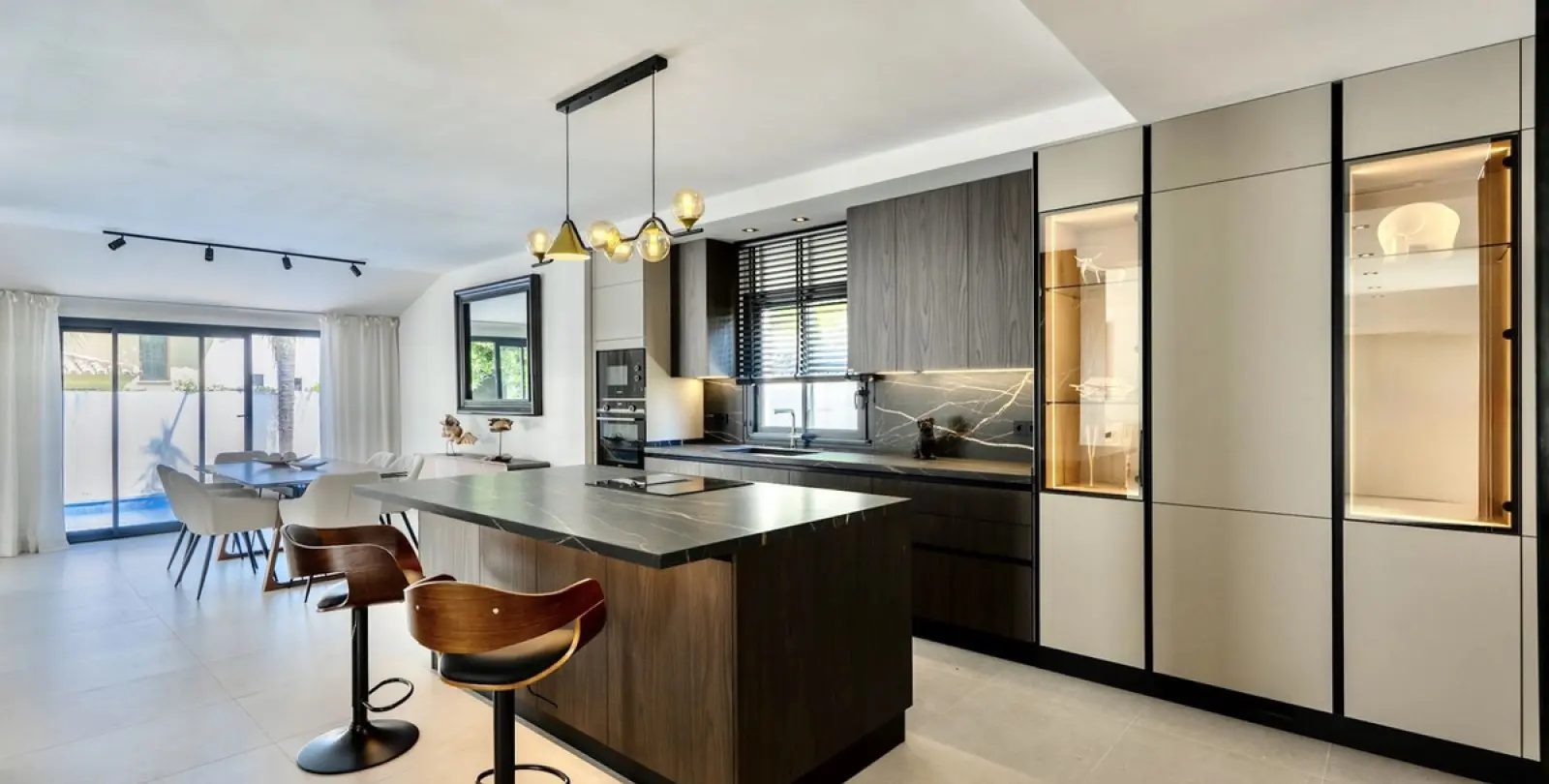 Long-term rent of detached villa in Puerto Banús 7