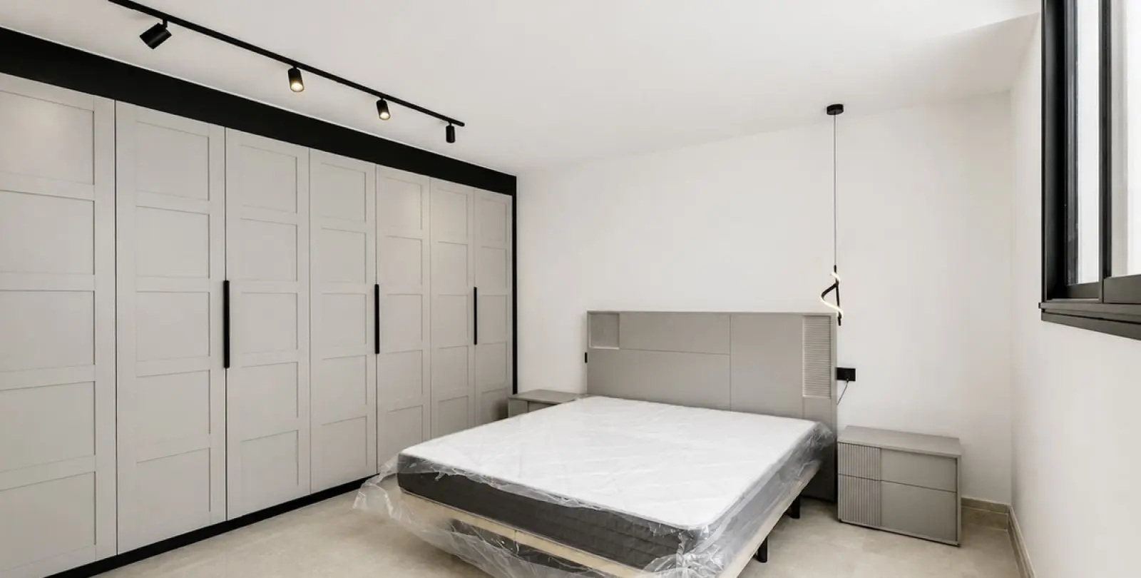 Long-term rent of detached villa in Puerto Banús 19