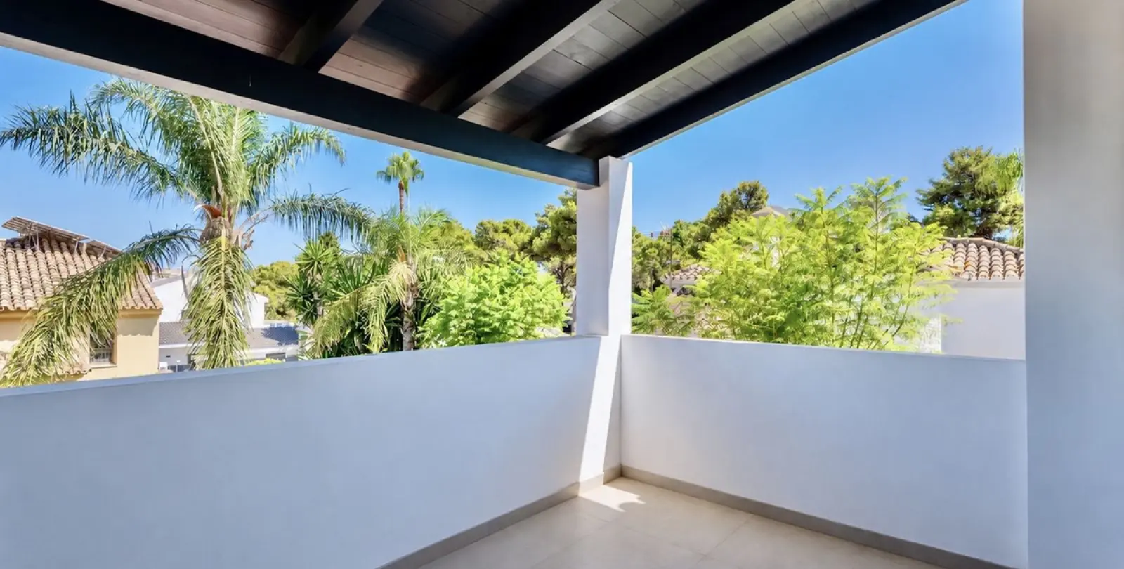 Long-term rent of detached villa in Puerto Banús 21