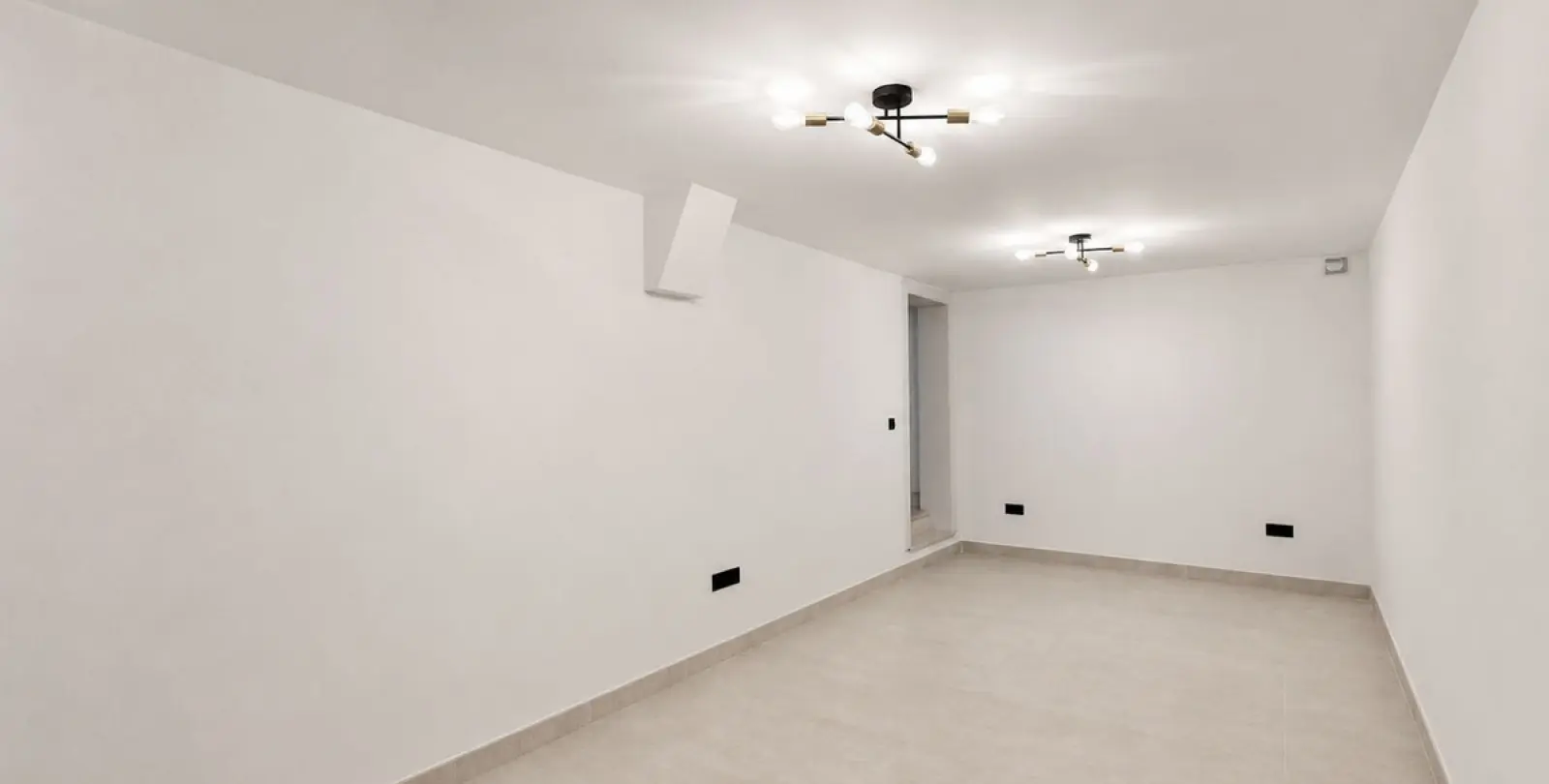 Long-term rent of detached villa in Puerto Banús 51