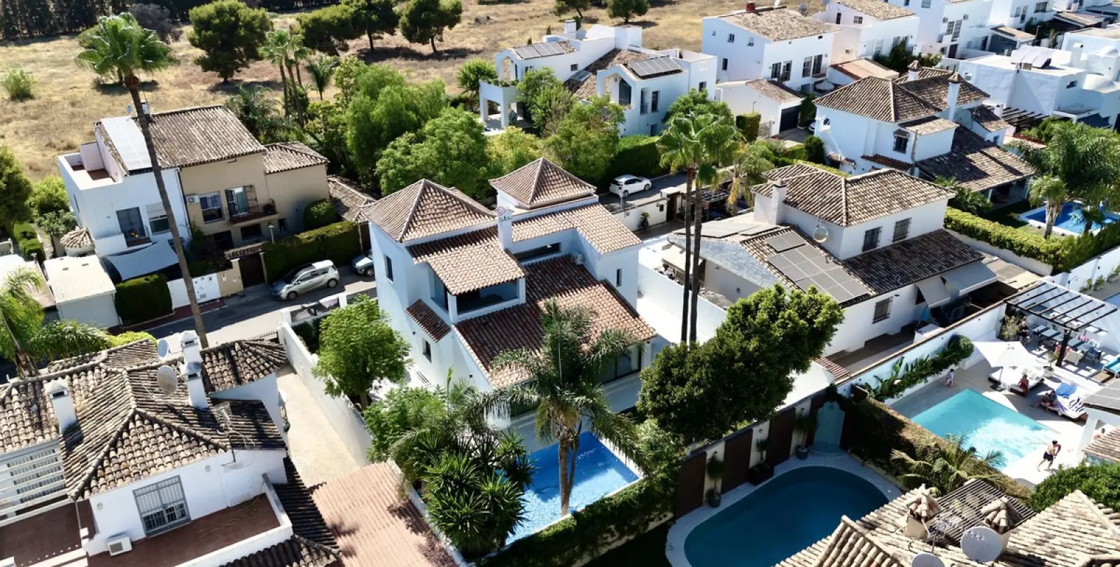 Long-term rent of detached villa in Puerto Banús 56