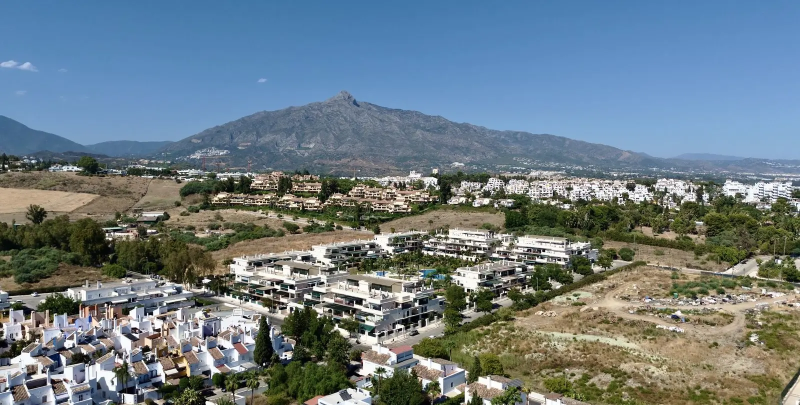 Долгосрочная аренда  отдельно стоящей виллы в Puerto Banús 52