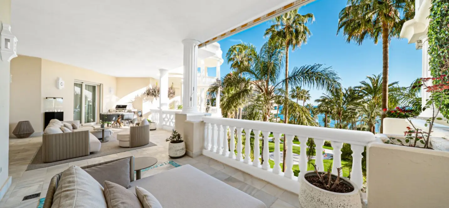 Продажа апартаментов на среднем этаже в Estepona 3