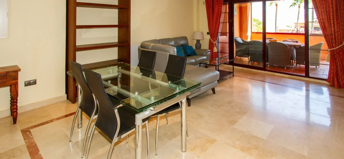 Sale of ground floor apartment in La Mairena 1