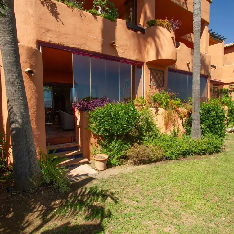 Sale of ground floor apartment in La Mairena