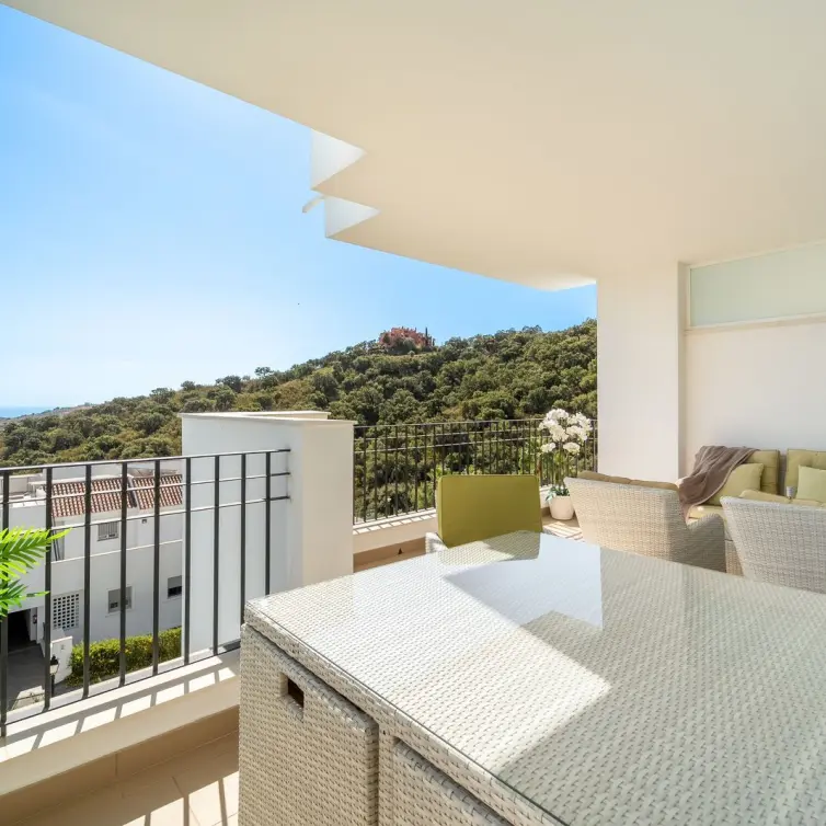 Venta de apartamento en planta media en La Mairena