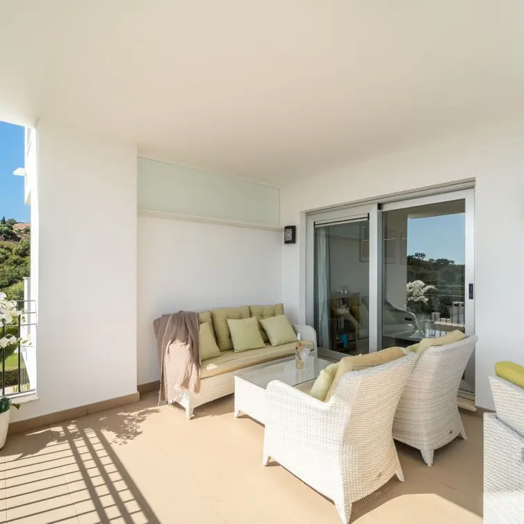Venta de apartamento en planta media en La Mairena
