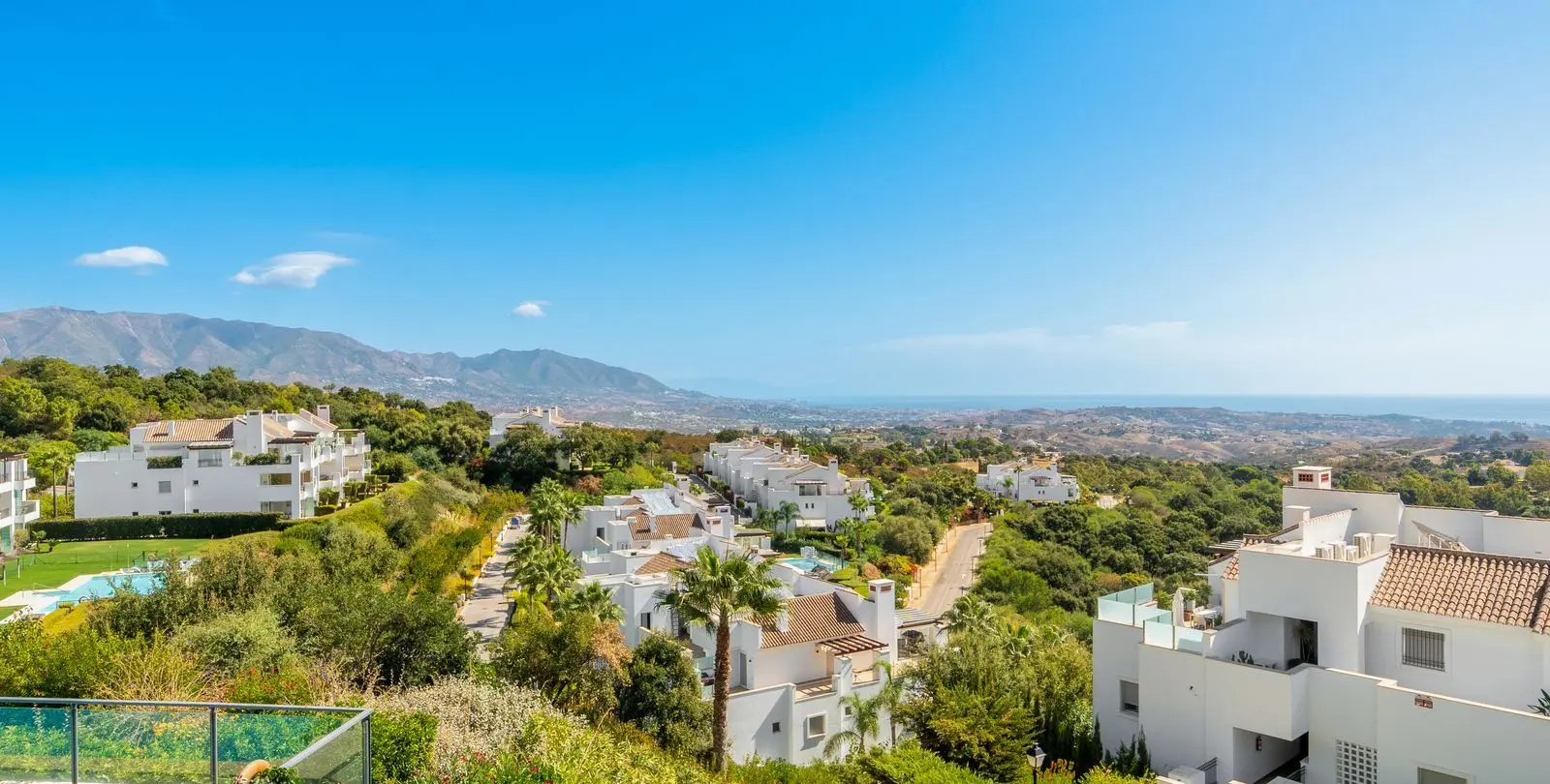 Venta de apartamento en planta media en La Mairena 8