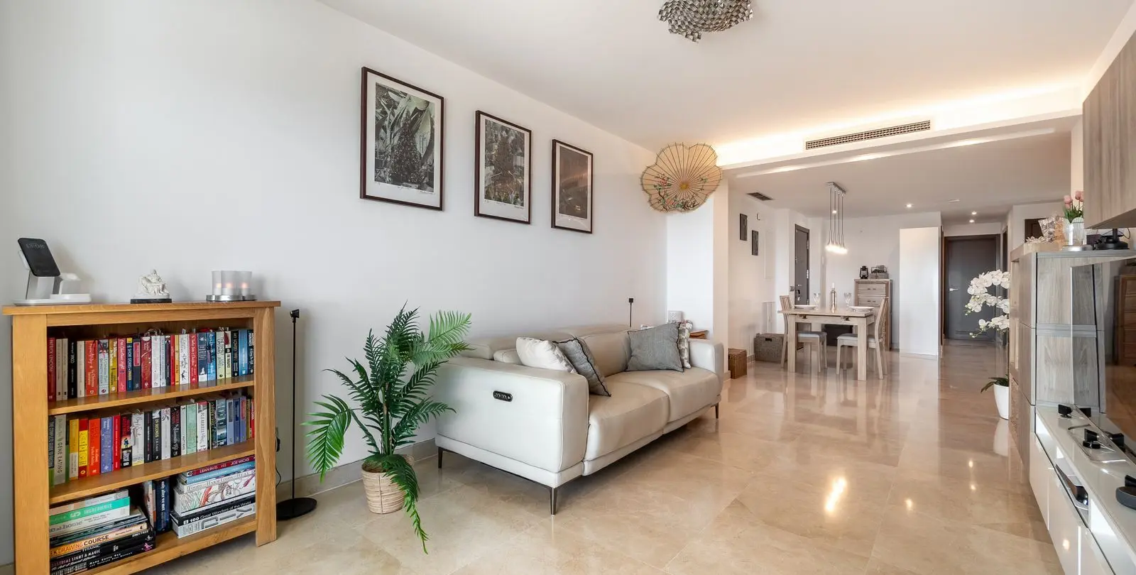 Venta de apartamento en planta media en La Mairena 16