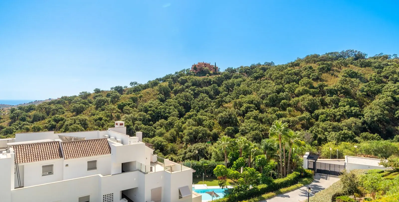 Venta de apartamento en planta media en La Mairena 17
