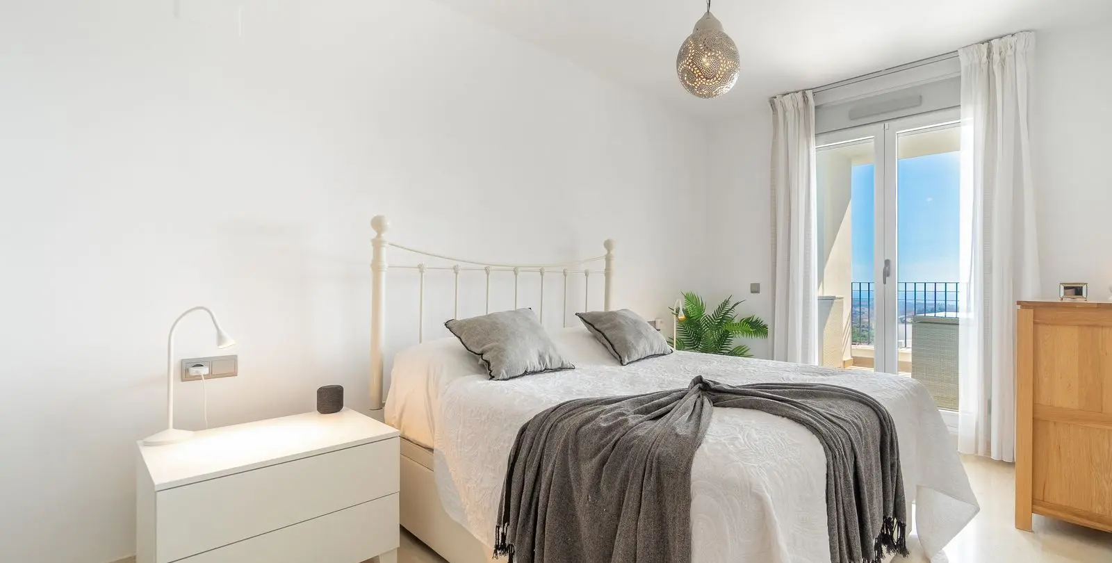 Venta de apartamento en planta media en La Mairena 20
