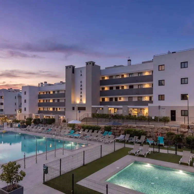Продажа апартаментов на первом этаже в Mijas