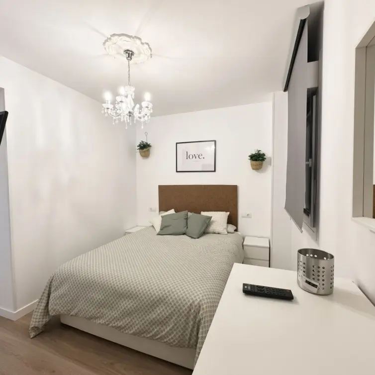 Sale of middle floor apartment in La Campana