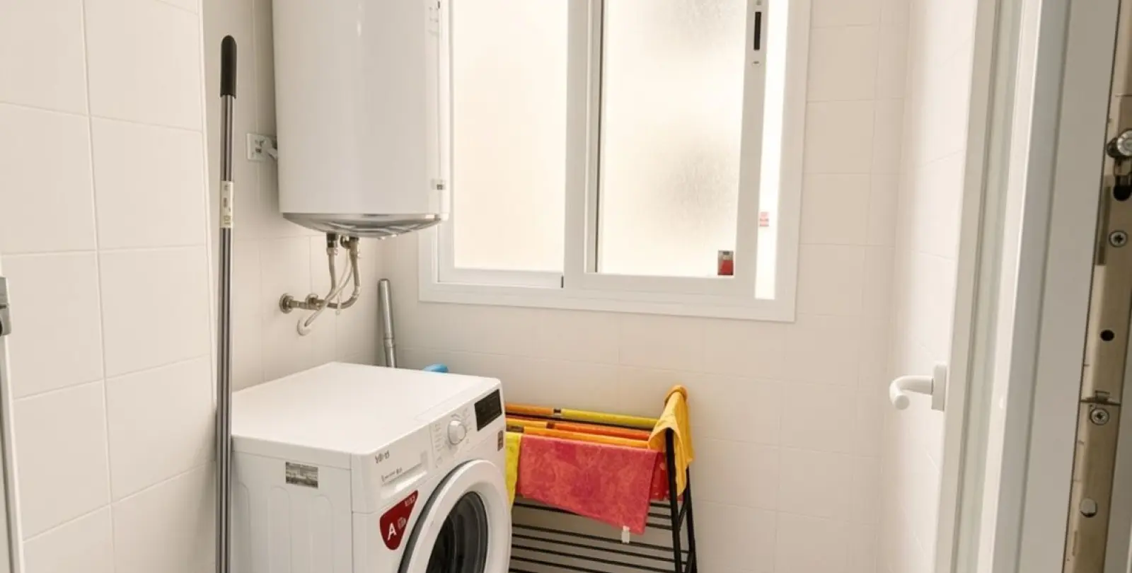 Sale of middle floor apartment in La Campana 13