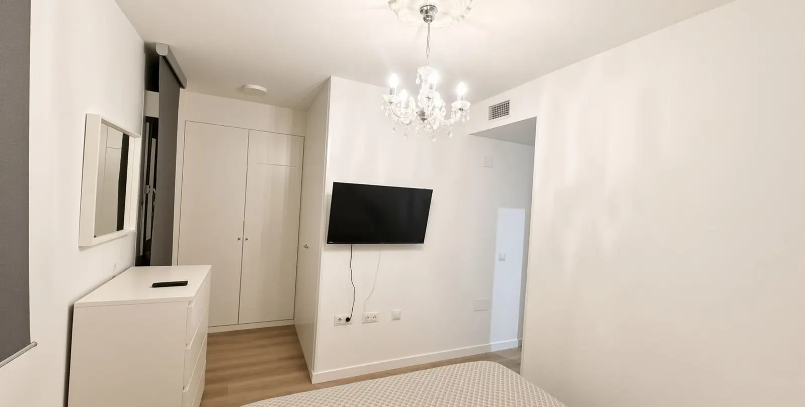 Sale of middle floor apartment in La Campana 20