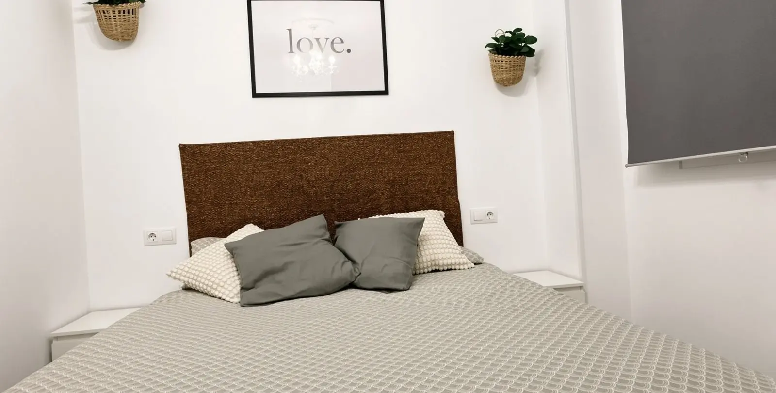 Sale of middle floor apartment in La Campana 29
