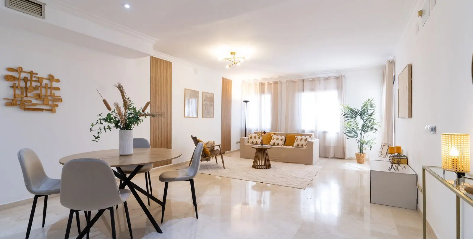 Sale of ground floor apartment in Puerto Banús 1