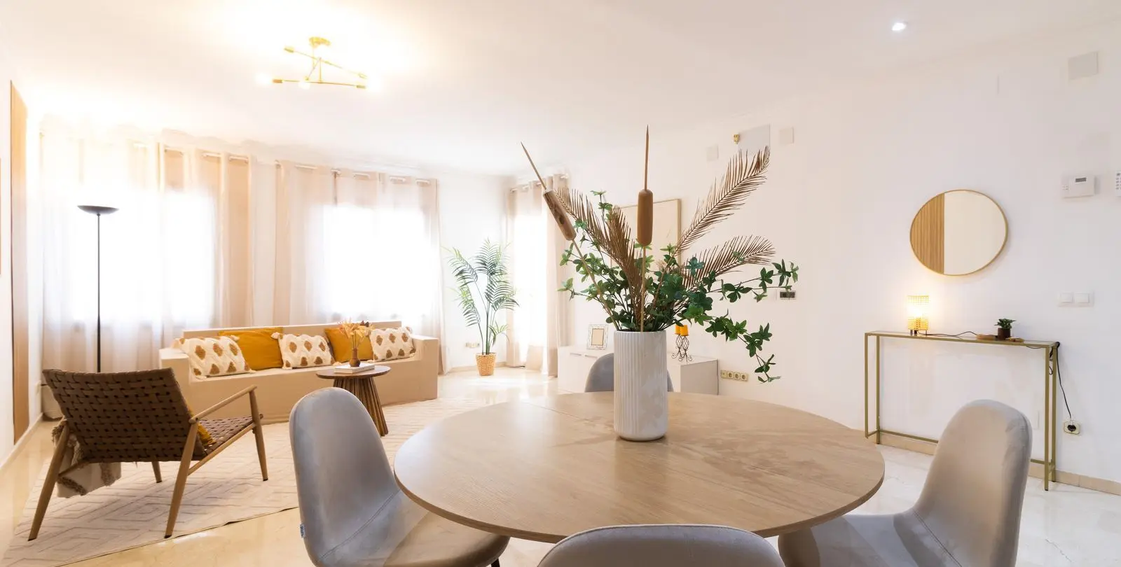 Sale of ground floor apartment in Puerto Banús 3