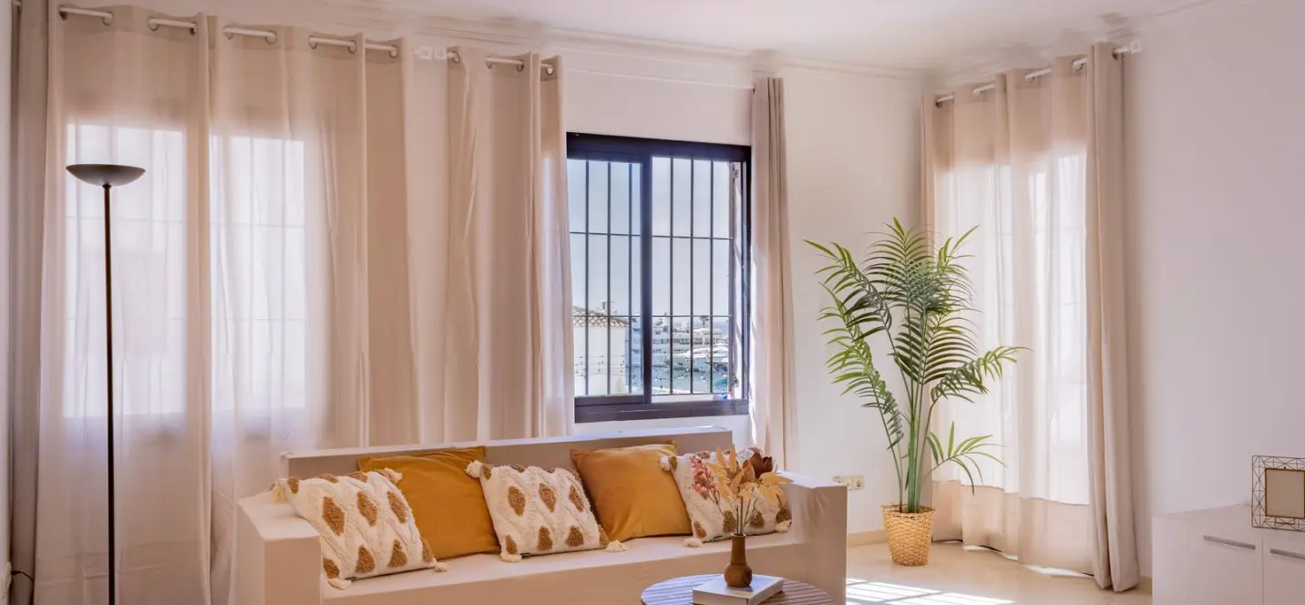 Sale of ground floor apartment in Puerto Banús 3