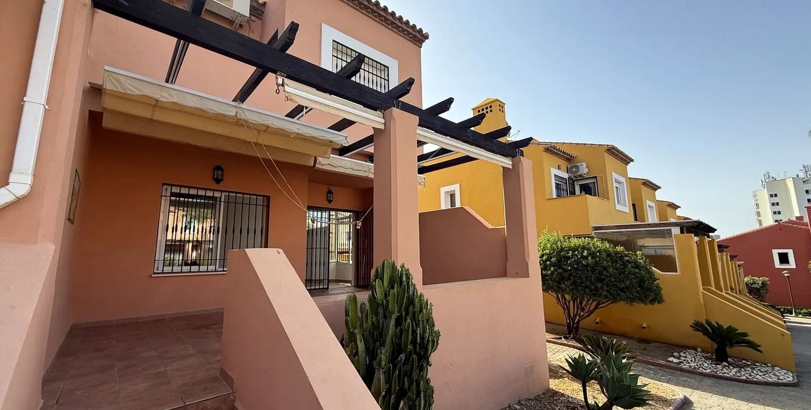 Venta de adosado en Calahonda 3