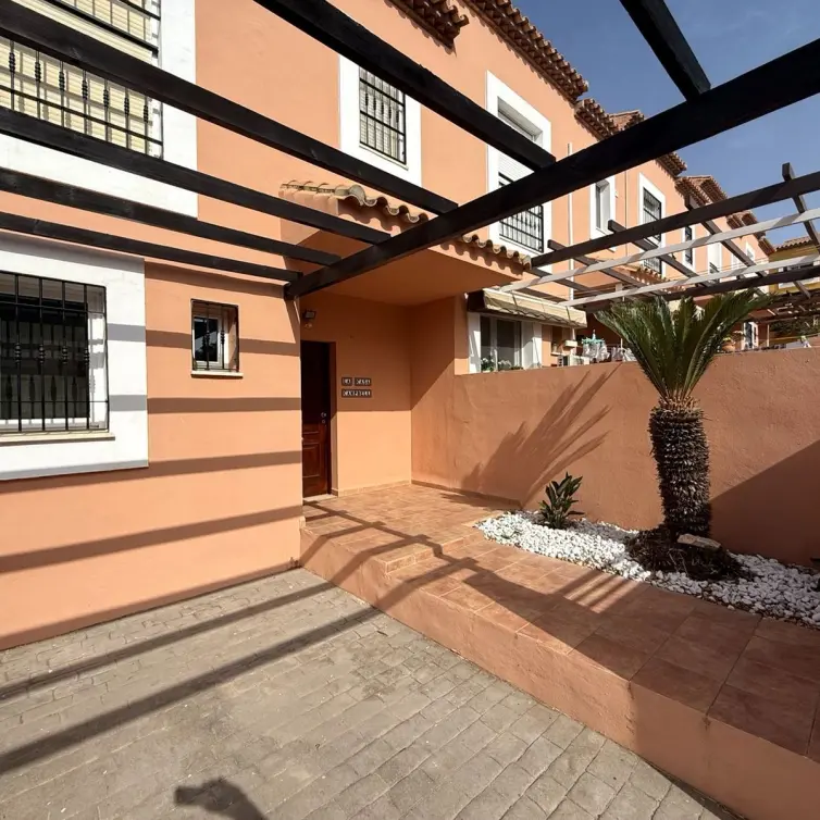 Venta de adosado en Calahonda
