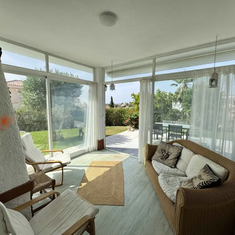 Venta de villa independiente en Torrenueva