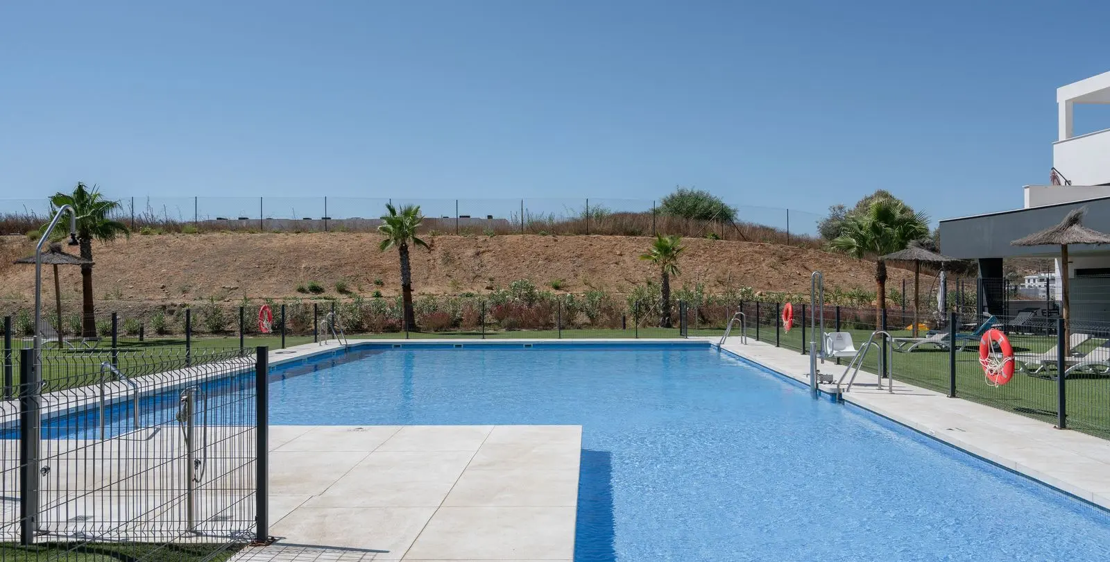 Продажа пентхауса в Estepona 22