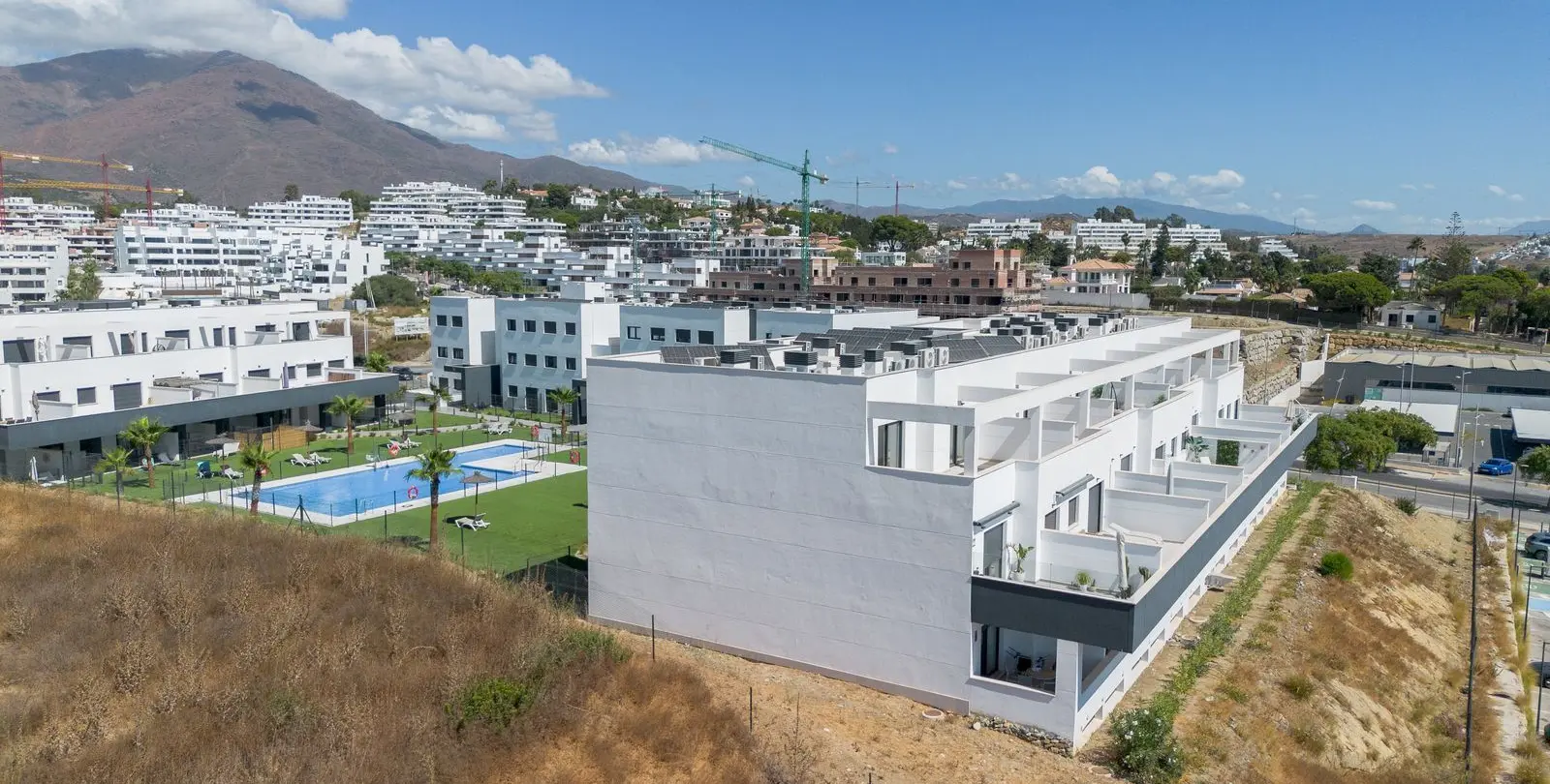 Продажа пентхауса в Estepona 23