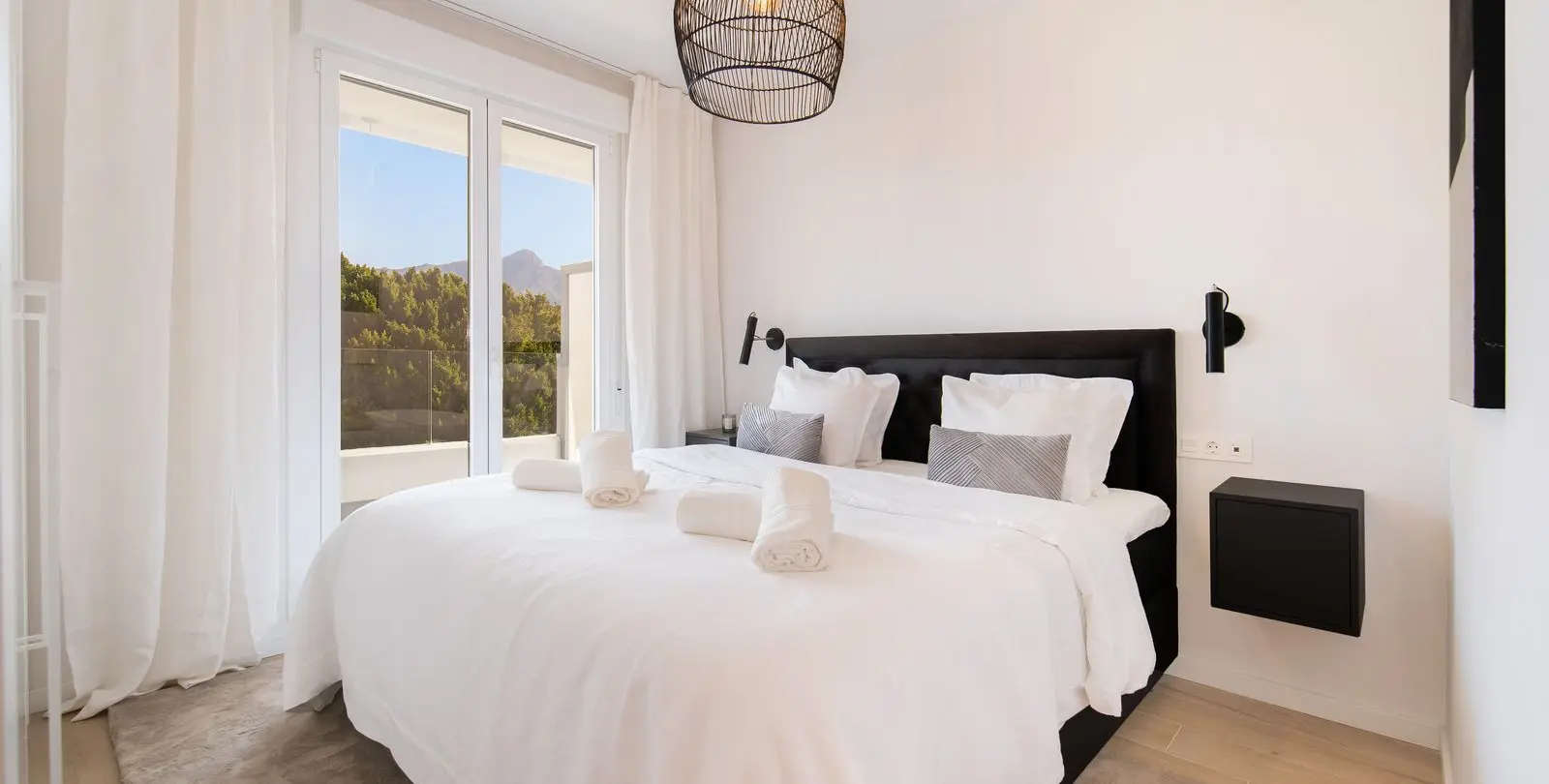 Venta de apartamento en planta media en Nueva Andalucía 6
