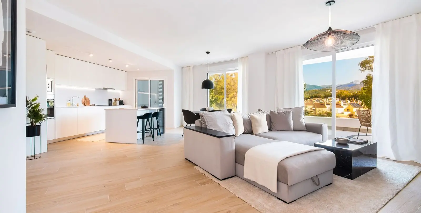 Venta de apartamento en planta media en Nueva Andalucía 29