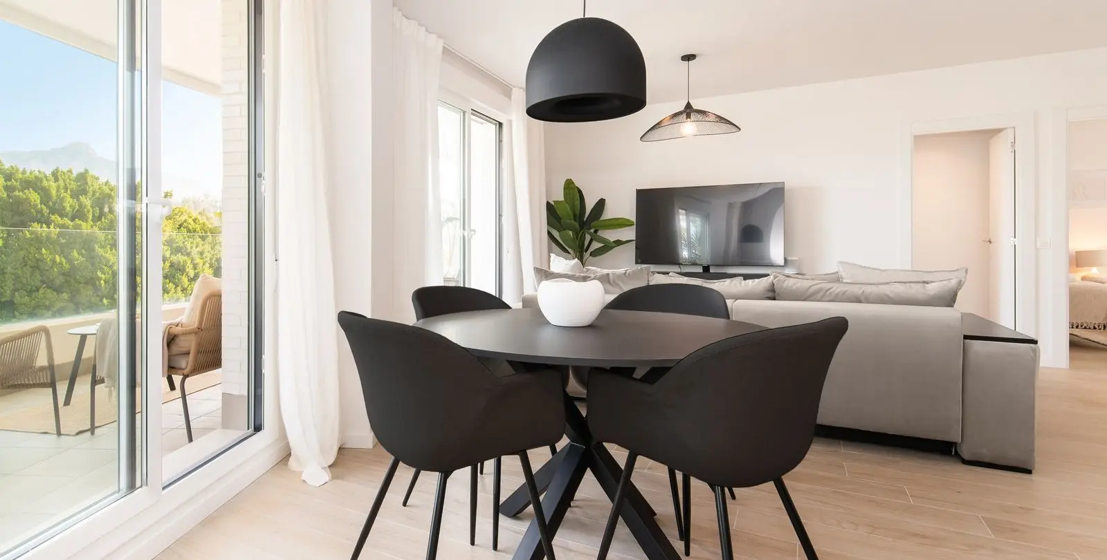 Venta de apartamento en planta media en Nueva Andalucía 33