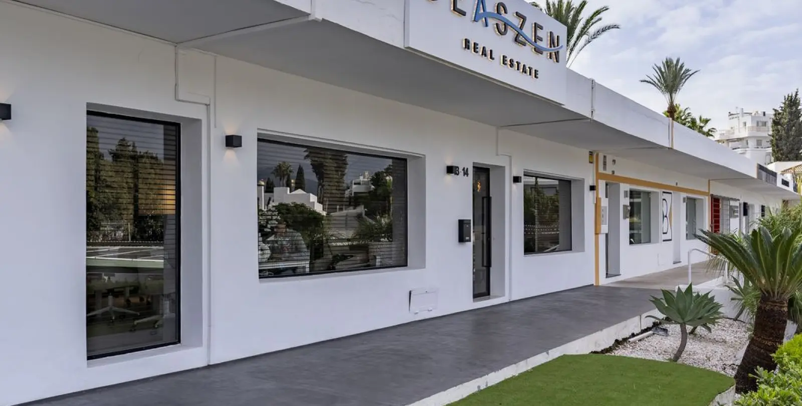 Sale of office in Guadalmina Alta 1