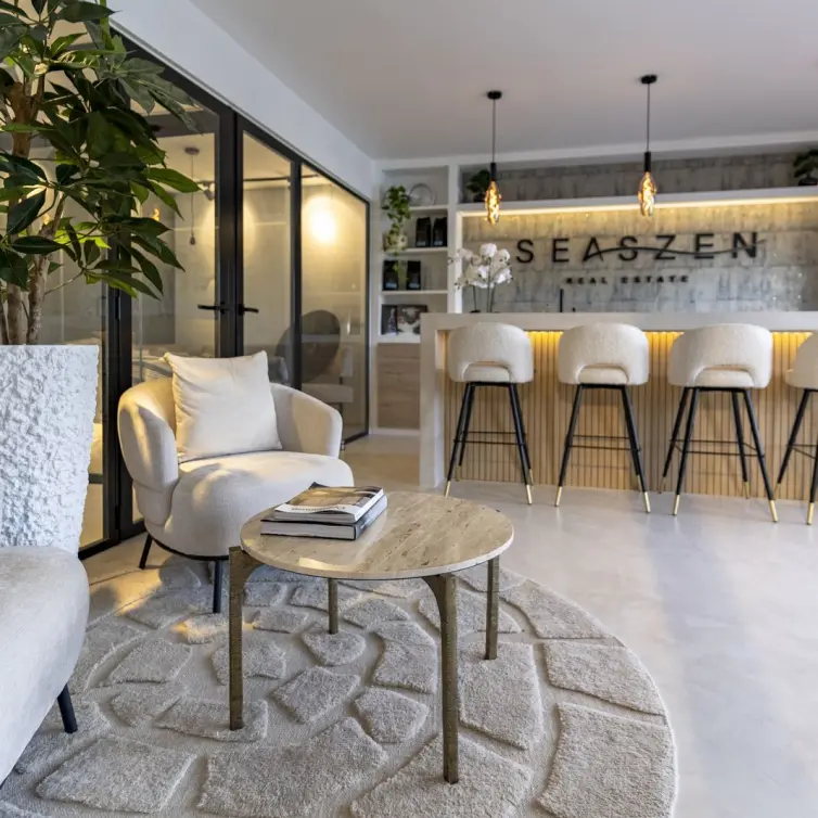 Sale of office in Guadalmina Alta