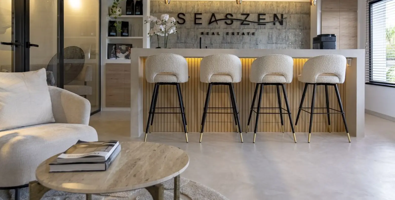 Sale of office in Guadalmina Alta 4