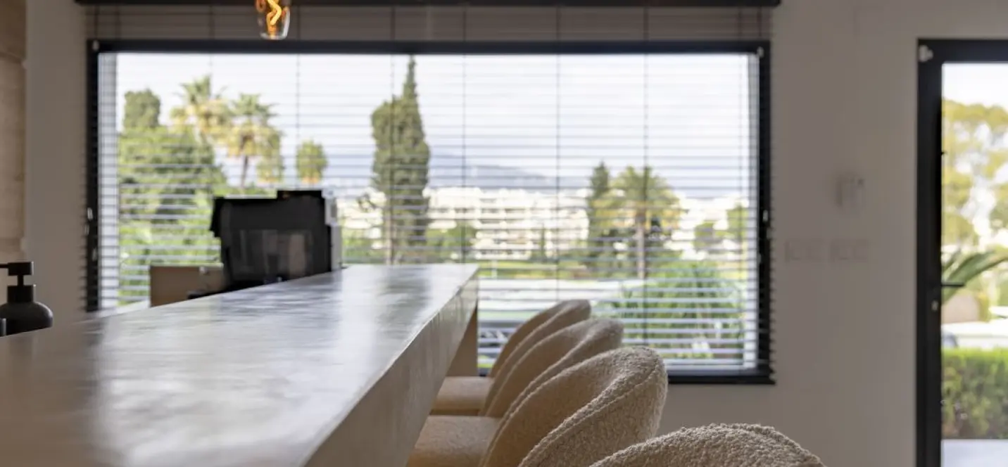 Sale of office in Guadalmina Alta 4
