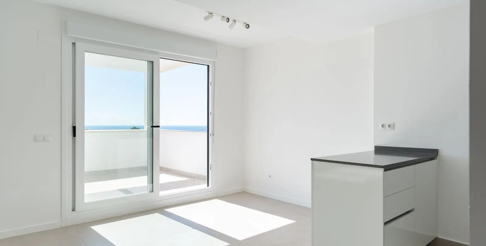 Sale of penthouse in Estepona 7
