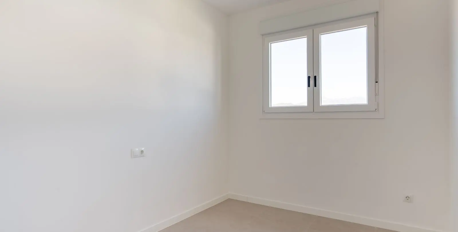 Sale of penthouse in Estepona 11