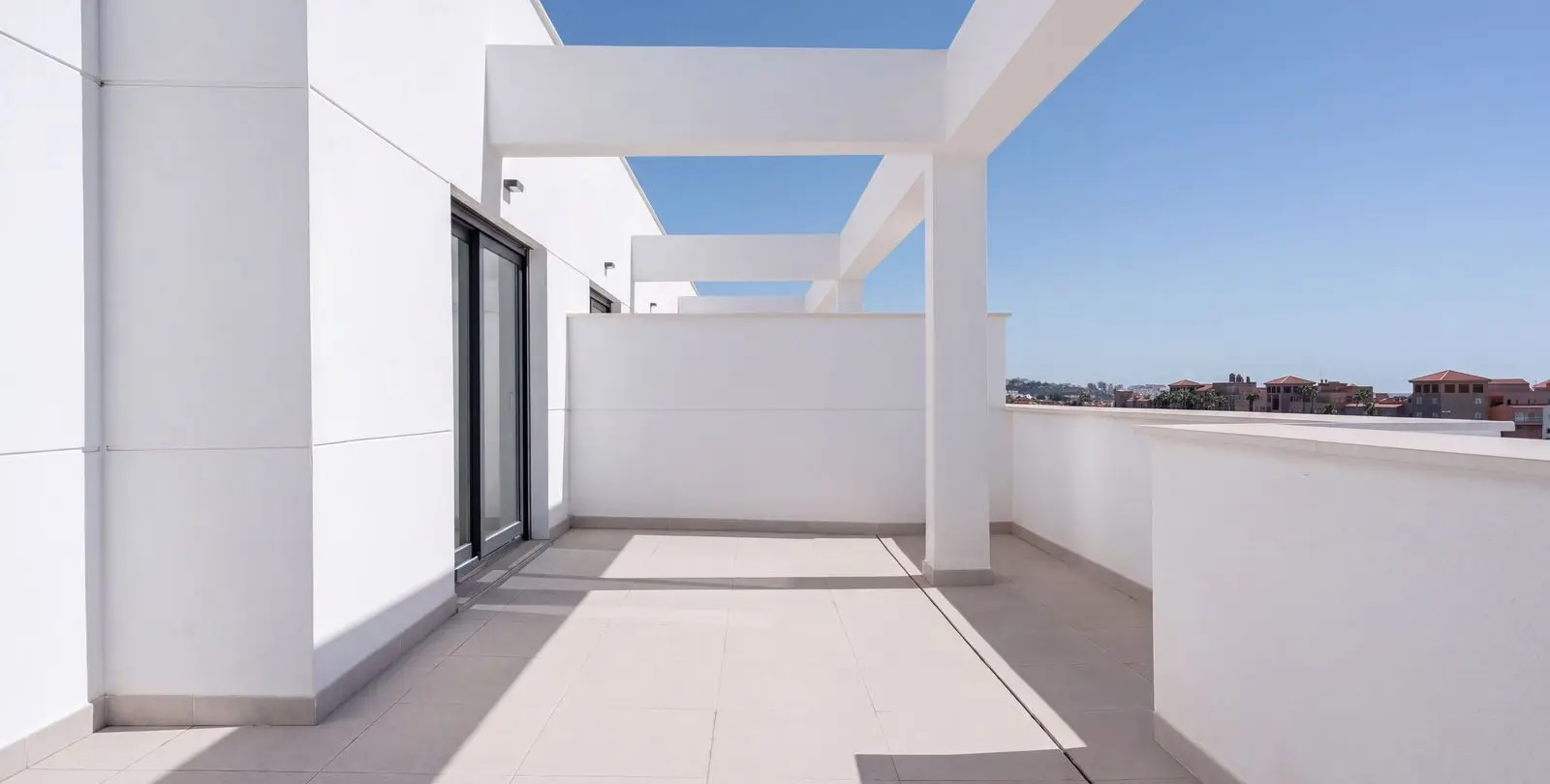 Sale of penthouse in Estepona 21