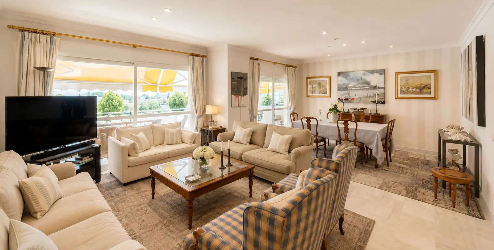Sale of penthouse duplex in Guadalmina Baja 4
