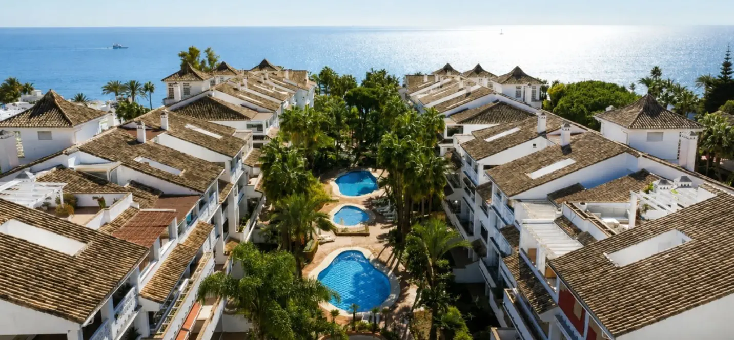 Продажа апартаментов на среднем этаже в Marbella 0