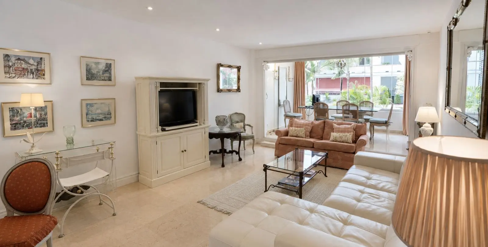 Venta de apartamento en planta media en Marbella 4