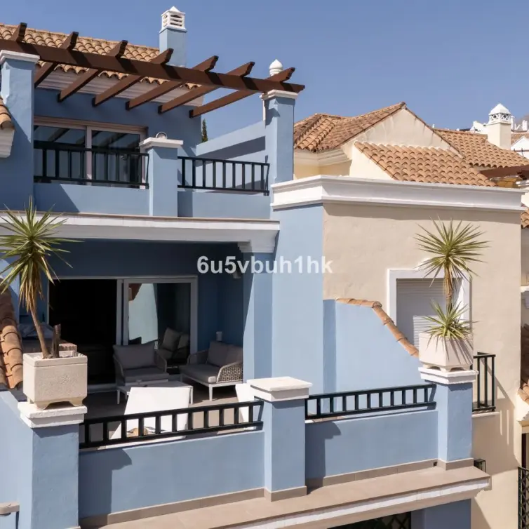 Sale of townhouse in Nueva Andalucía
