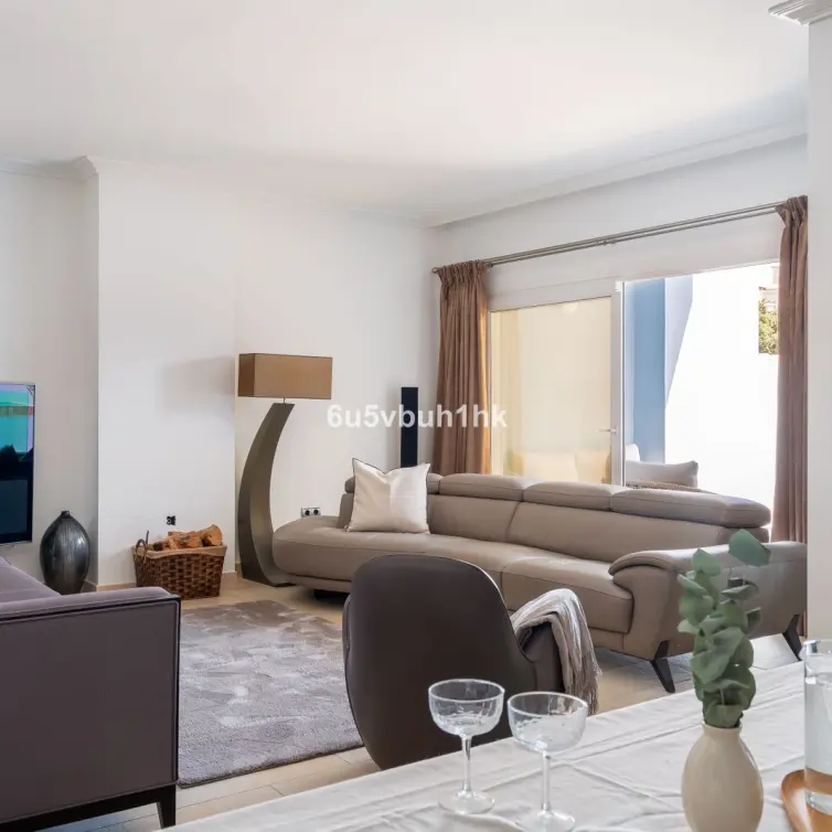 Sale of townhouse in Nueva Andalucía