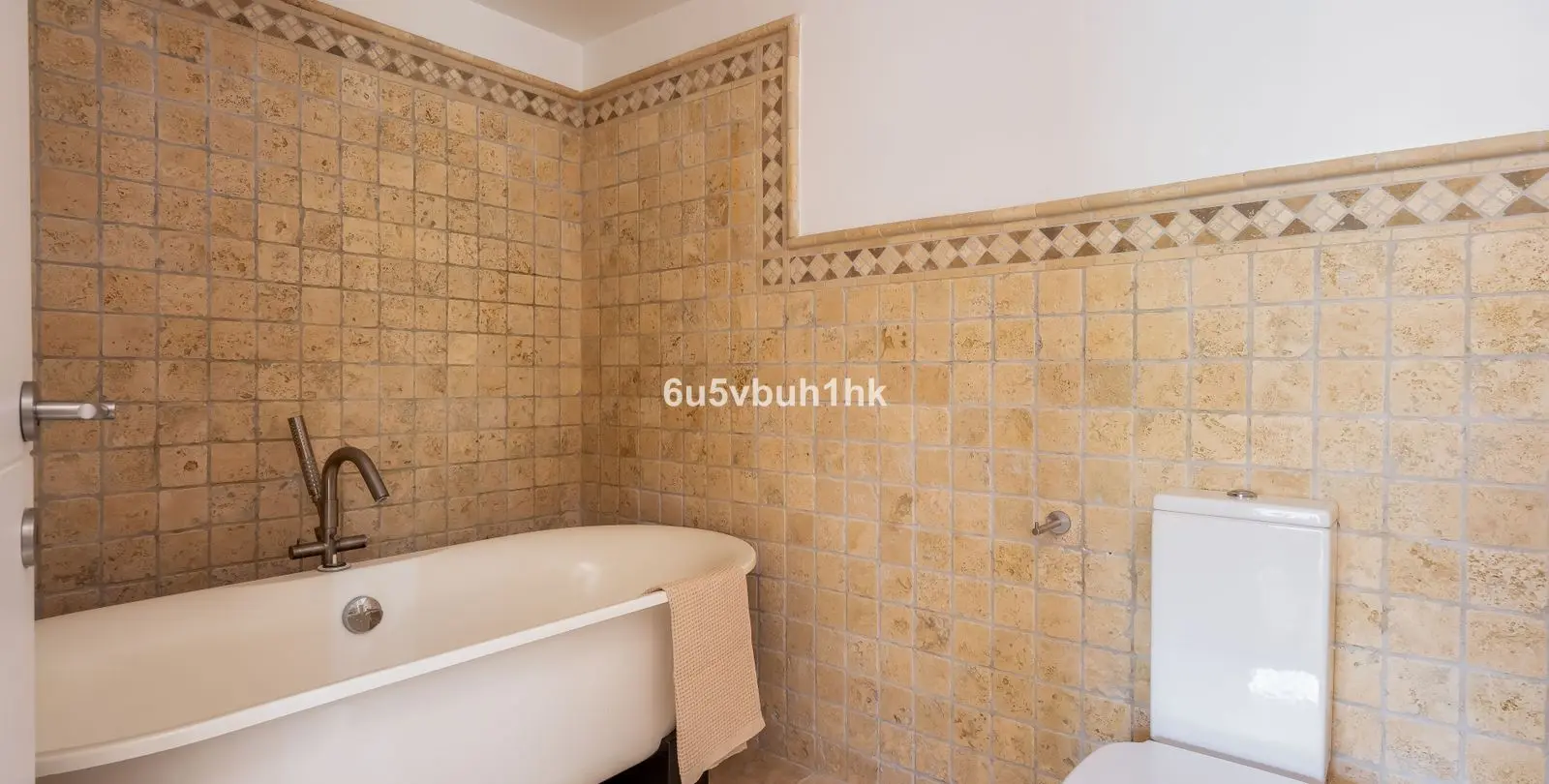 Sale of townhouse in Nueva Andalucía 12