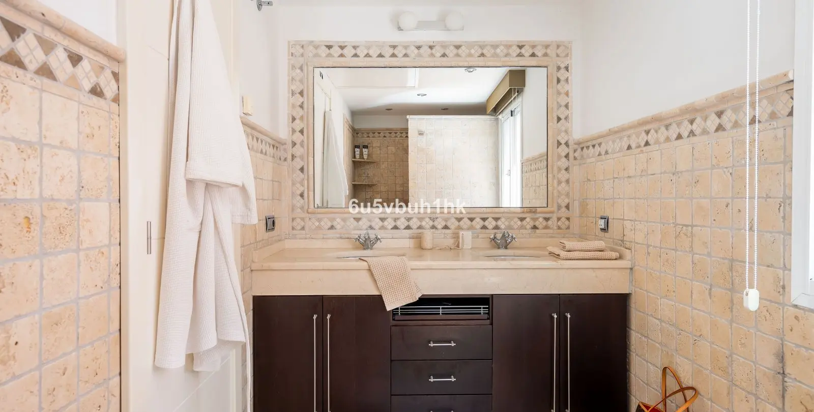 Sale of townhouse in Nueva Andalucía 16