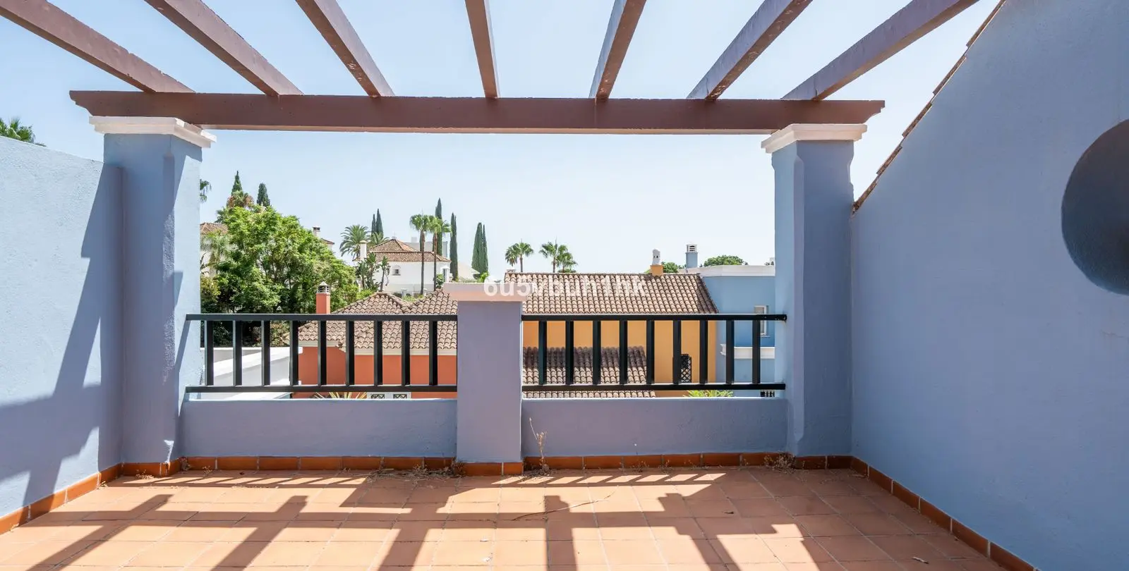 Sale of townhouse in Nueva Andalucía 18