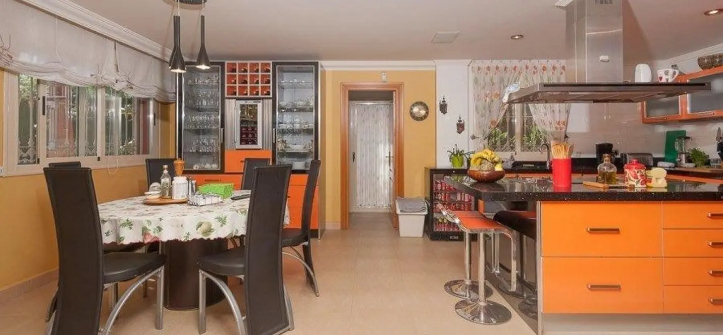 Venta de villa independiente en Playamar 3